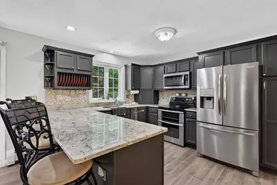 1036 Pleasant Street, Leominster, MA 01453 - Photo 10