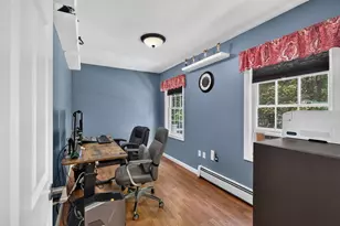 1036 Pleasant St, Leominster, MA 01453 - Photo 18