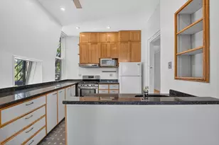 67 Sparks, Cambridge, MA 02138 - Photo 2