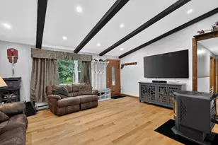 350 S E Main St, Douglas, MA 01516 - Photo 10