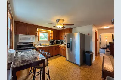 18 Woodland Cir, Methuen, MA 01844 - Photo 4