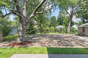 315 Crafts St, Newton, MA 02460 - Photo 32