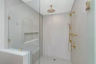 315 Crafts St, Newton, MA 02460 - Photo 18