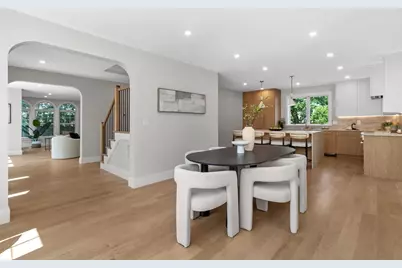 315 Crafts St, Newton, MA 02460 - Photo 10