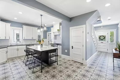19 Gilmore St, Everett, MA 02149 - Photo 2