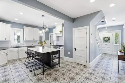 19 Gilmore St, Everett, MA 02149 - Photo 2