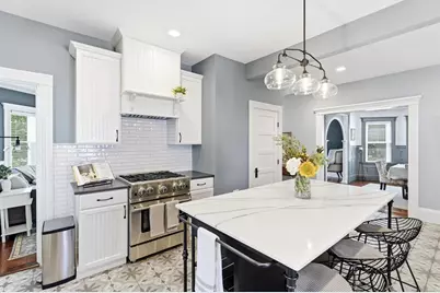 19 Gilmore St, Everett, MA 02149 - Photo 4