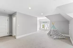19 Gilmore St, Everett, MA 02149 - Photo 34