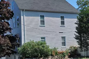 32 Franklin St, New Bedford, MA 02740 - Photo 2