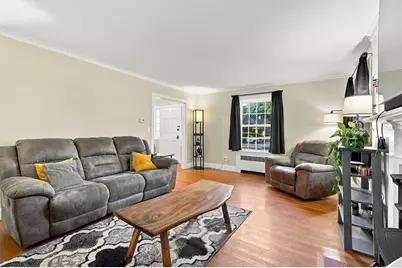 17 Longmeadow St, Longmeadow, MA 01106 - Photo 8