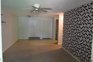 113 Heritage Dr, Northbridge, MA 01588 - Photo 2
