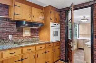 17 Chapel St, Gardner, MA 01440 - Photo 14