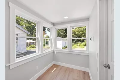 21 Chestnut St, Woburn, MA 01801 - Photo 22