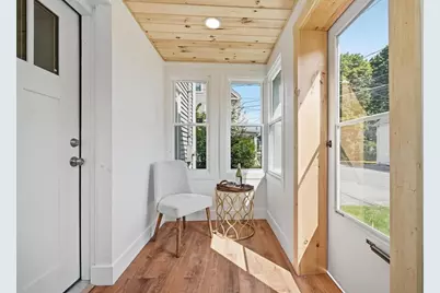 21 Chestnut St, Woburn, MA 01801 - Photo 6