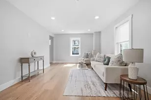 21 Chestnut St, Woburn, MA 01801 - Photo 20