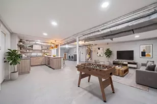 28 Warren St, Peabody, MA 01960 - Photo 14