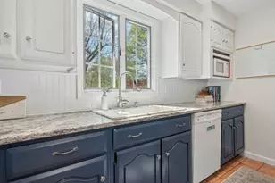 223 Beverly Rd, Worcester, MA 01605 - Photo 20
