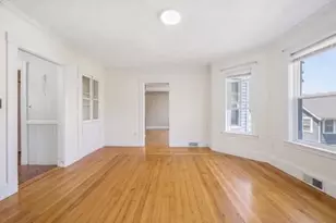 52 Elliott St, Melrose, MA 02176 - Photo 14