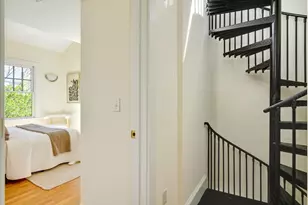411 Norfolk St, Somerville, MA 02143 - Photo 18