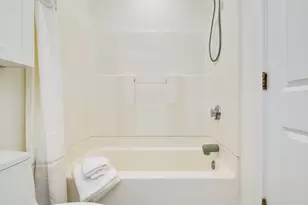 411 Norfolk St, Somerville, MA 02143 - Photo 20