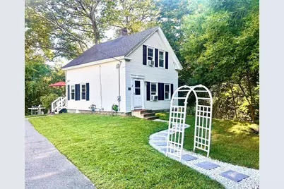 17 Cutler St, Medway, MA 02053 - Photo 2