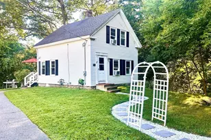 17 Cutler St, Medway, MA 02053 - Photo 2