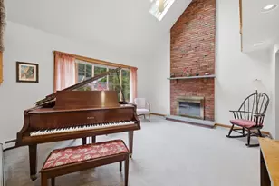 99 Overlook Dr, Raynham, MA 02767 - Photo 4