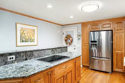 131 Pine Grove Ave, Bellingham, MA 02019 - Photo 6