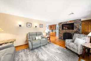 131 Pine Grove Ave, Bellingham, MA 02019 - Photo 10