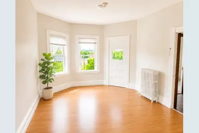 15-17 Gladstone #3, Everett, MA 02149 - Photo 2