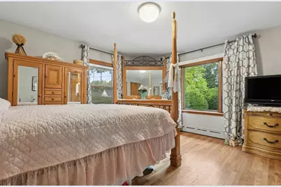 228 Sawtell Ave, Brockton, MA 02302 - Photo 10