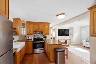 214 Brigham Hill Rd, Grafton, MA 01536 - Photo 6