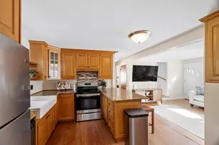 214 Brigham Hill Rd, Grafton, MA 01536 - Photo 6