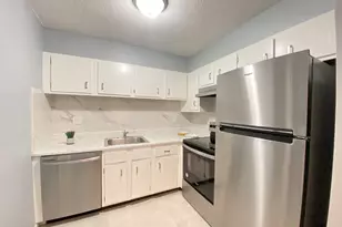 7 Weld St, Framingham, MA 01702 - Photo 6