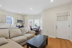 31 St Casimir Ave, Brockton, MA 02302 - Photo 2