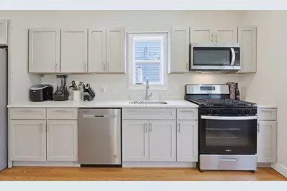31 Saint Casimir Ave, Brockton, MA 02302 - Photo 6
