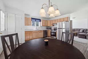 6 Warsaw Ave, Dudley, MA 01571 - Photo 6