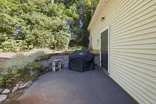 6 Warsaw Ave, Dudley, MA 01571 - Photo 18