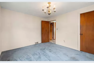 18 Iverson Rd, Beverly, MA 01915 - Photo 16