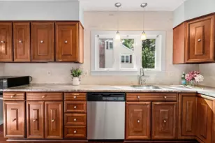 21 Evelyn Pl, Quincy, MA 02171 - Photo 6