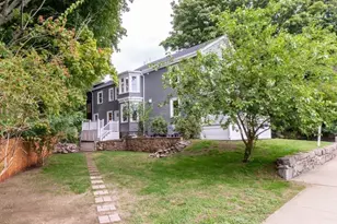 22 Bellevue St, Boston, MA 02132 - Photo 6