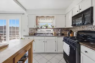 680 N Underwood St, Fall River, MA 02720 - Photo 14