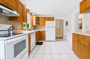 32 East St, Southampton, MA 01073 - Photo 8