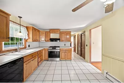 28 River Park Dr, Hampden, MA 01036 - Photo 4