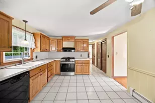 28 River Park Dr, Hampden, MA 01036 - Photo 4