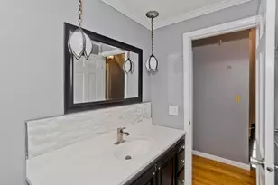 50 Crystal Brk Dr, Springfield, MA 01118 - Photo 18