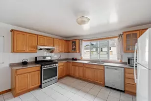 9 Lill Ave, Newton, MA 02465 - Photo 6