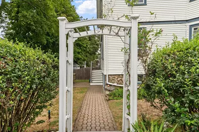 91 Cedar Street, Wakefield, MA 01880 - Photo 4
