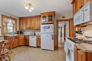 91 Cedar St, Wakefield, MA 01880 - Photo 28