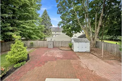8 Charles St, Stoneham, MA 02180 - Photo 28
